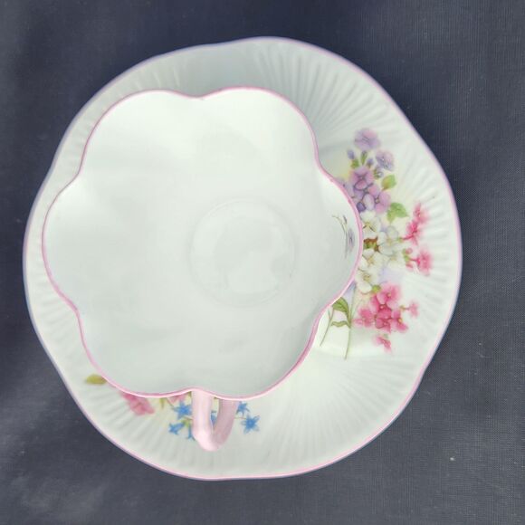 Stocks Pattern Tea Cup Dainty Shape by Shelley Bone China Spring Flowers England - Picture 4 of 7